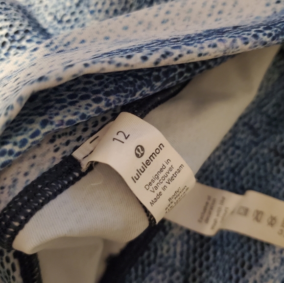 Lululemon Crop - Picture 4 of 4